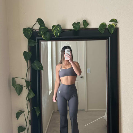 Performance Leggings - Flared